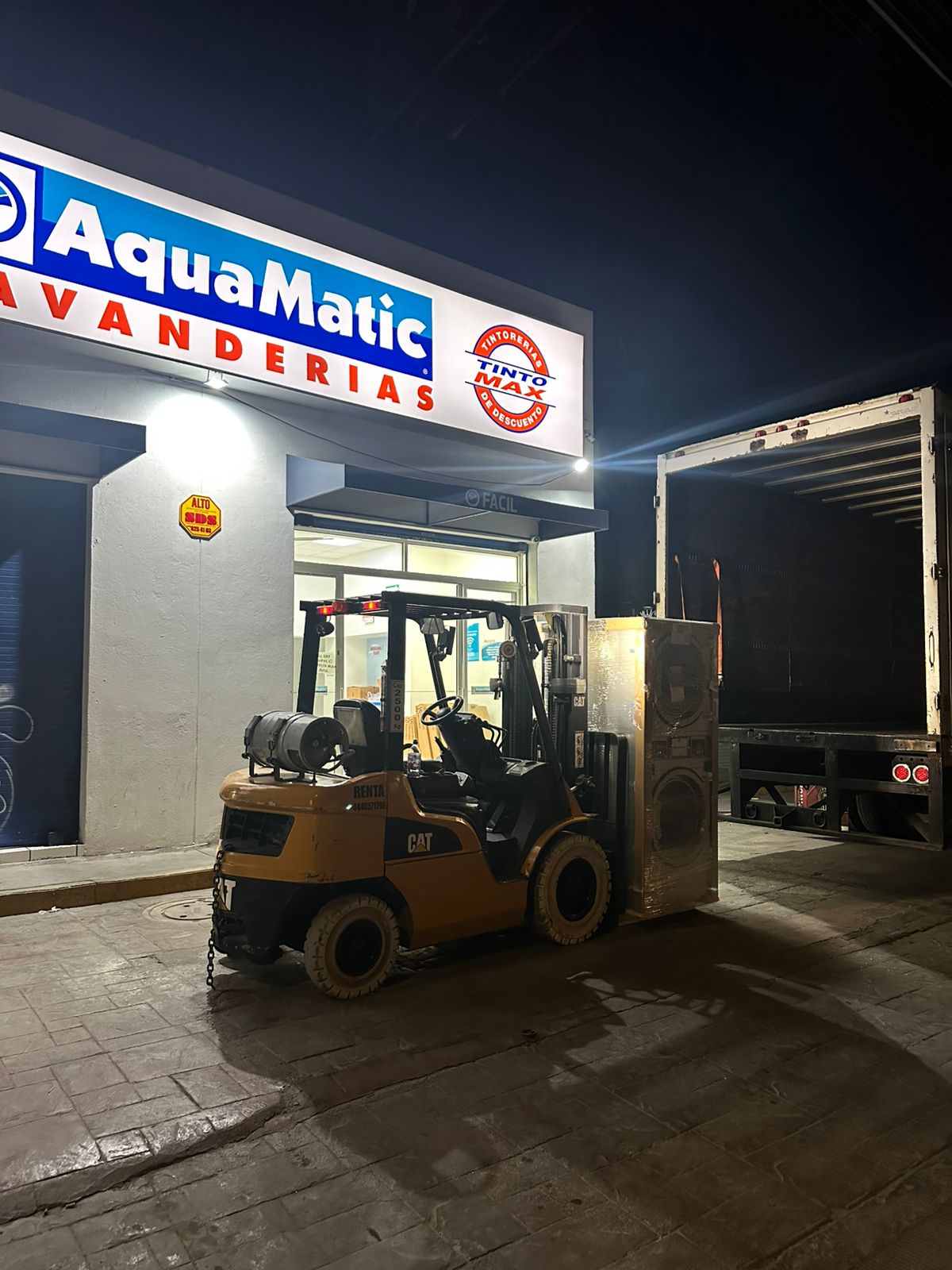 Montacargas a combustión para exteriores industriales SLP